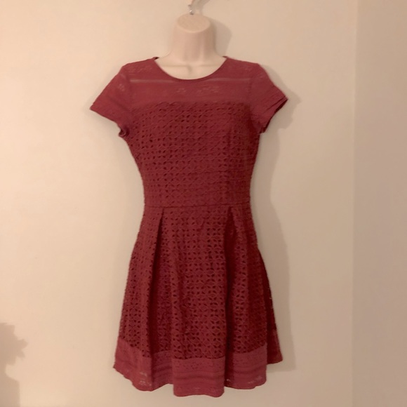 Francesca's Collections Dresses & Skirts - Francesca's Red Lace Fit & Flare Dress Size Small